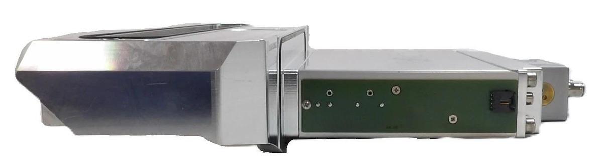 Used VAT 0340X-CA24-BIW1 300mm Pneumatic Chamber Slit Valve Working