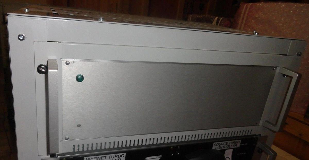 Used AMAT Applied Materials 1140-00J07 PX80L Beamline 24V PSU Control Chasis Used