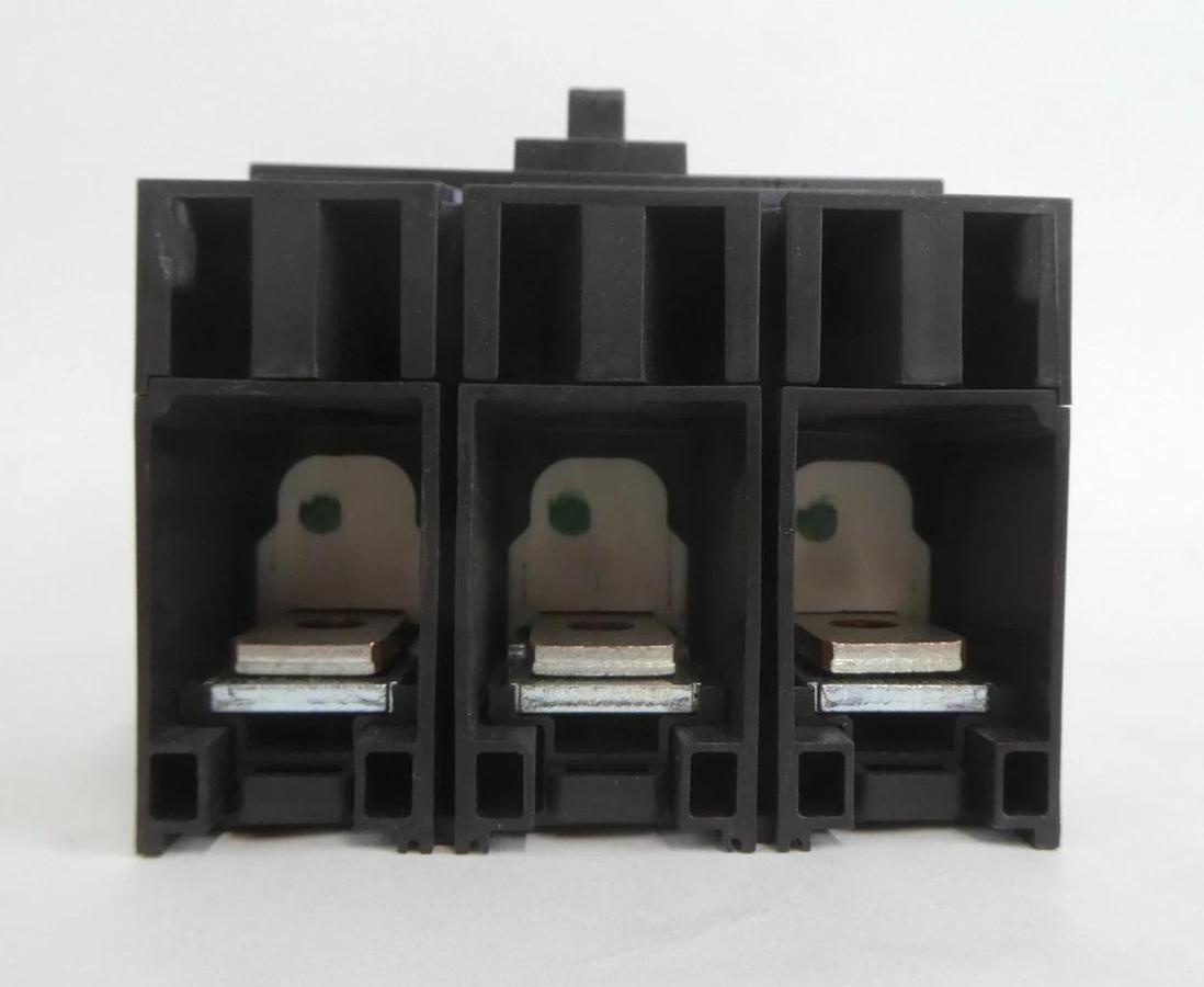 Square D JDF36225UK Circuit Breaker PowerPact JD 250 Schneider New Surplus