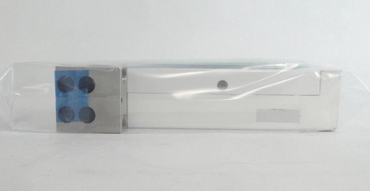 Fujikin FCSP7310DW2-T5-4CC2-FILE/HF-H3D12 Mass Flow Controller MFC New Surplus