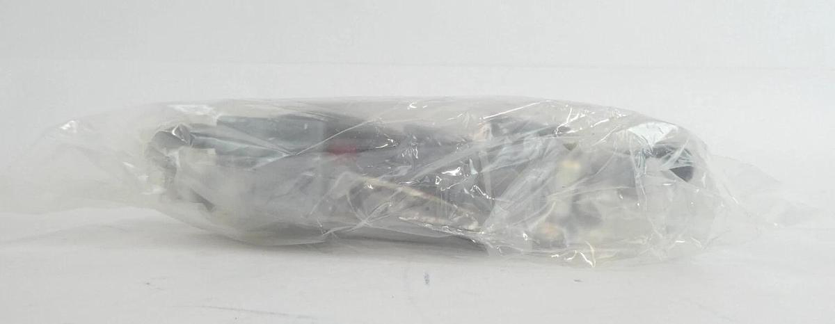 UNIT Instruments UFC-8561C Mass Flow Controller MFC 5000 SCCM H2 Lot of 2 New