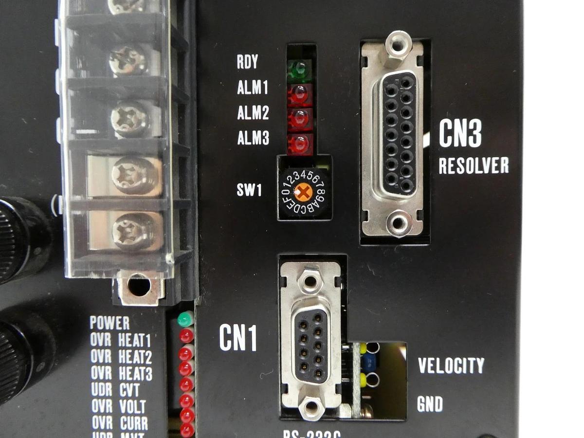 Used NSK EMLZ10CF1-03 Servo Drive Motion Controller Used Working