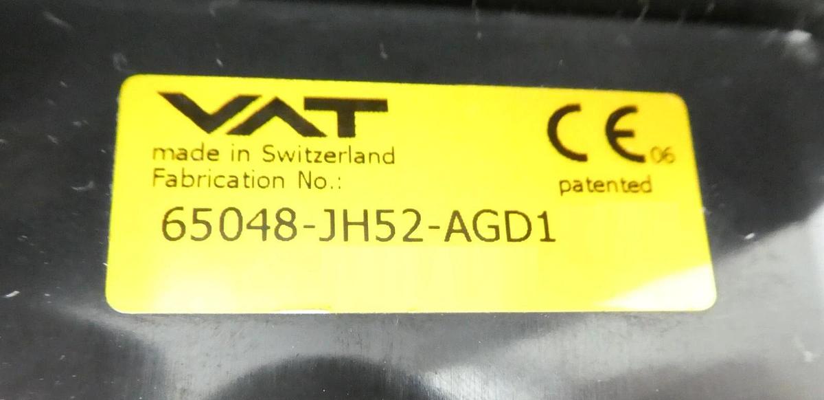 Used VAT 65048-JH52-AGD1 Pendulum Control & Isolation Gate Valve Series 650 Working