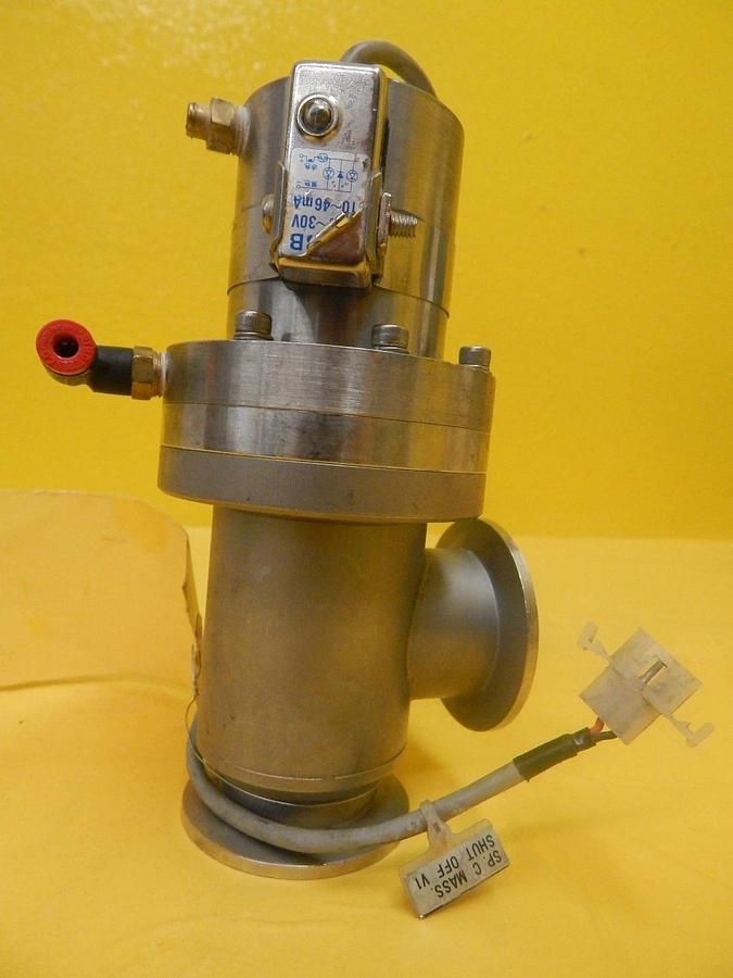 Used Koganei Right Angle Pneumatic Valve N.O. Stainless NW40 Sensor CS3B Used Working
