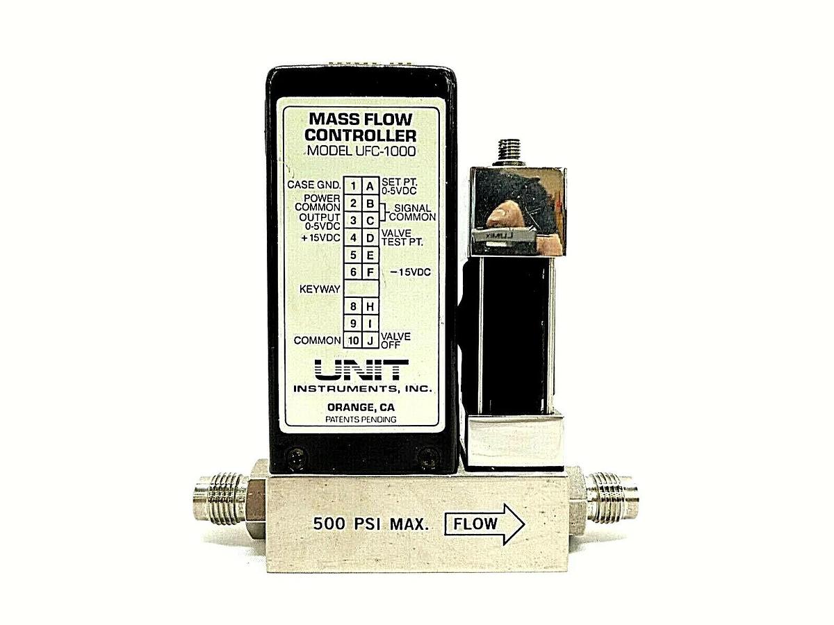 Used UNIT Instruments UFC-1000 Mass Flow Controller MFC 200 SCCM CF4 Working Surplus