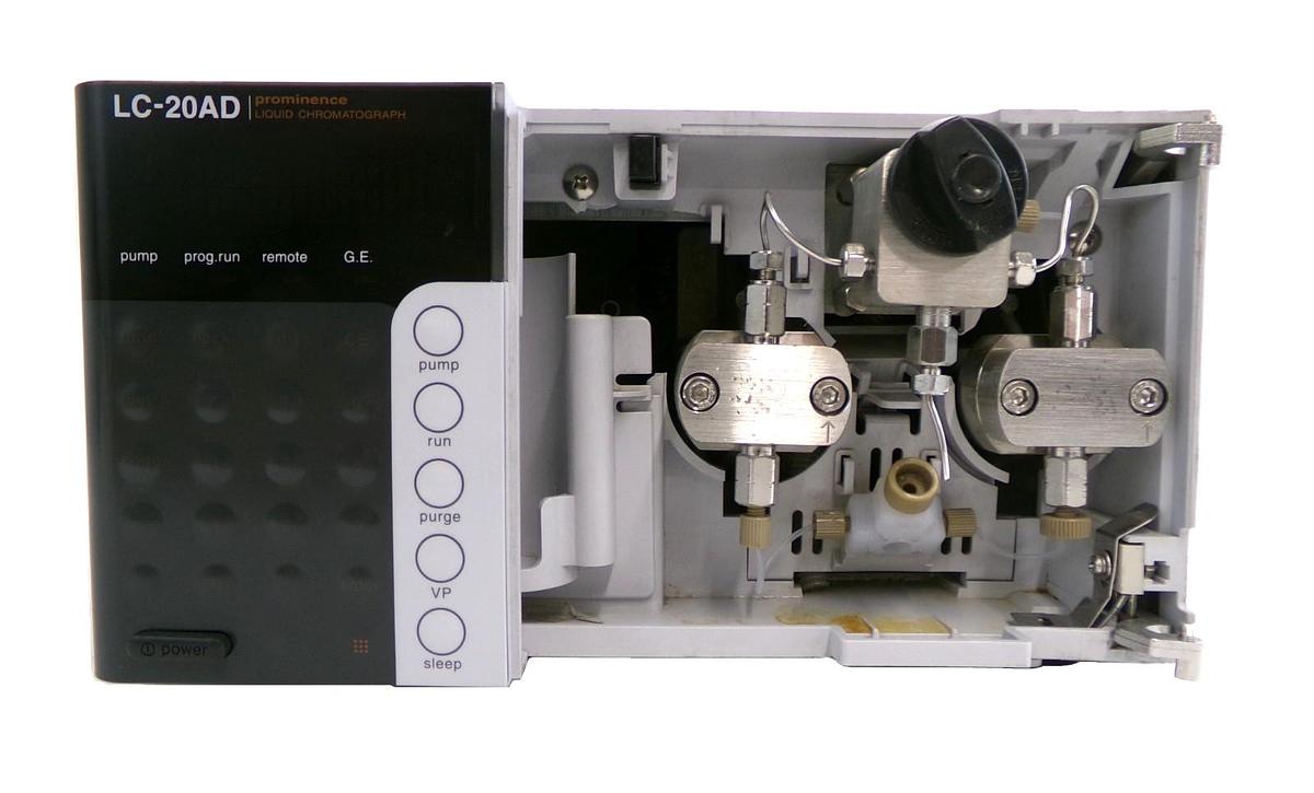 Used Shimadzu 228-45000-32 Liquid Chromatography LC-20AD V1.06 Untested Dented As-Is
