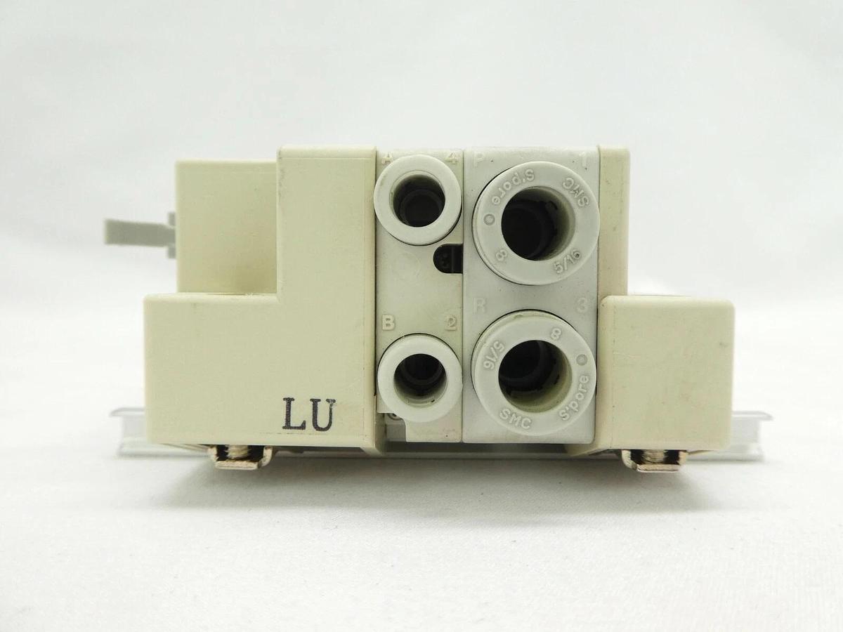 Used SMC 1-Port Pneumatic Manifold TEL Tokyo Electron 3D80-000055-V1 Lot of 2 Working