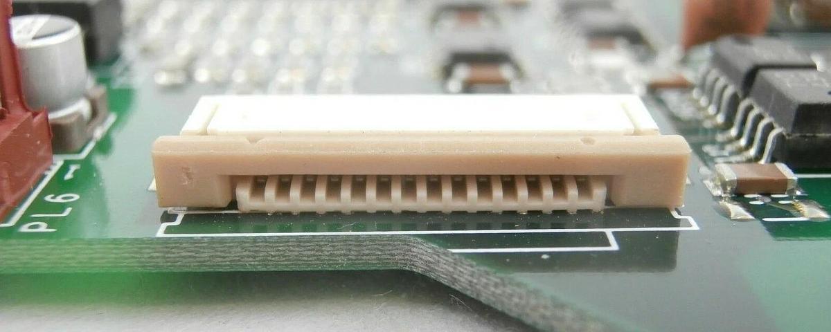 Used Edwards D37265202 DC-DC Converter PCB im Interface Working Surplus