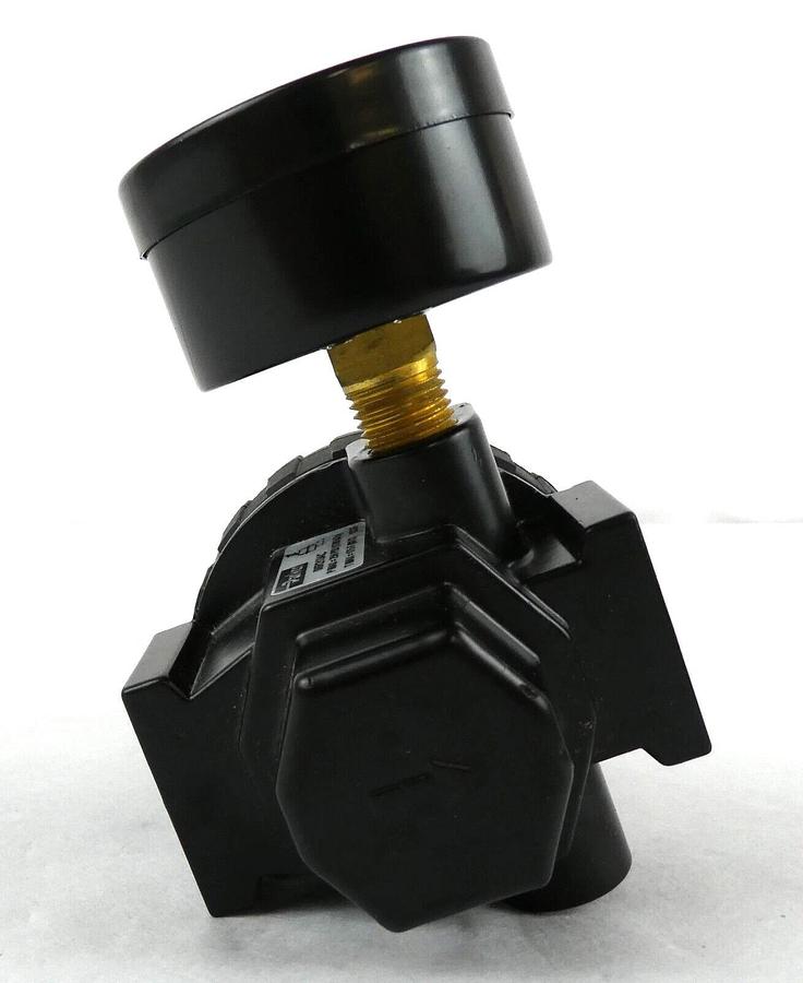 Parker 06R213AC 3/8" Pressure Regulator with Gauge New Surplus