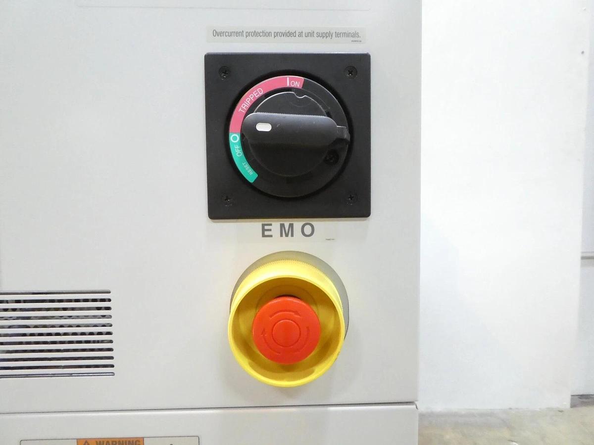 Used HRZ008-L SMC INR-496-005 Recirculating Thermo Chiller Dented Working Surplus