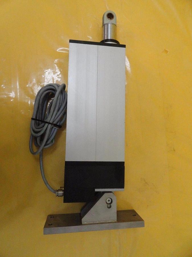 Used Pradler-Getriebetechnik 92090185 Linear Actuator Assembly Used Working