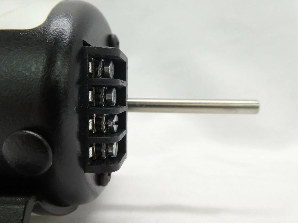 Used MKS Instruments 223BD-00001AABS Baratron Pressure Transducer Type 223B Working