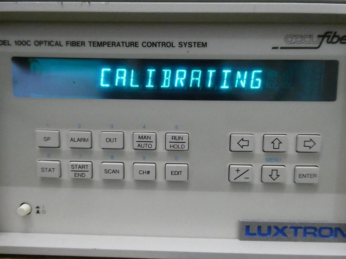 Used Luxtron M-100 Optical Fiber Temperature Controller 100C AMAT 0190-35236 Working
