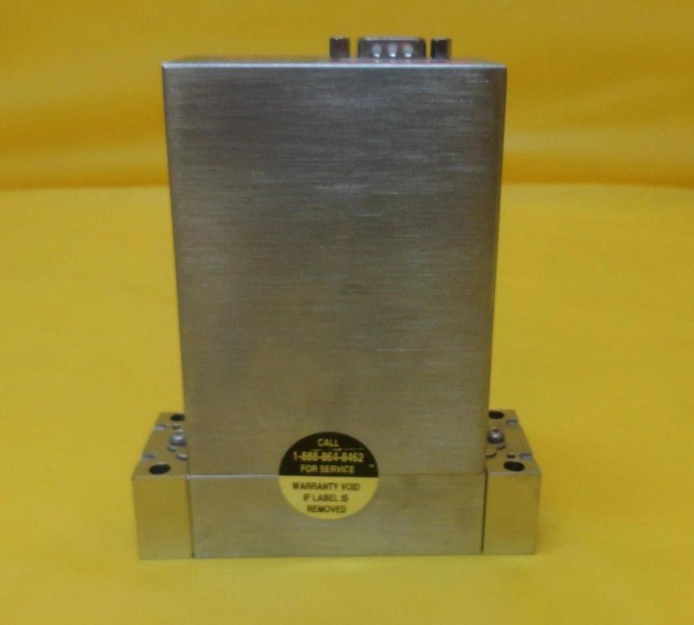 Used UNIT Instruments UFC-8160 Mass Flow Controller MFC 30 SCCM Si2H6 Used Working