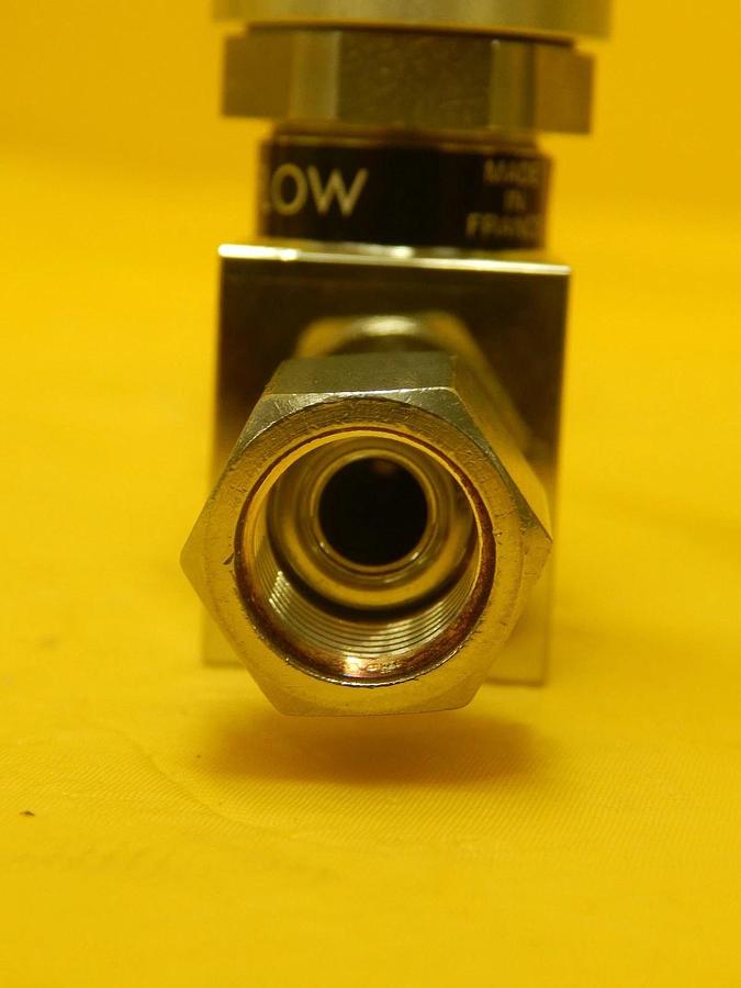 Used Qualiflow 03M04 F HF Series On Off Valve Lot of 4 ASM Epsilon 3000 Used Working
