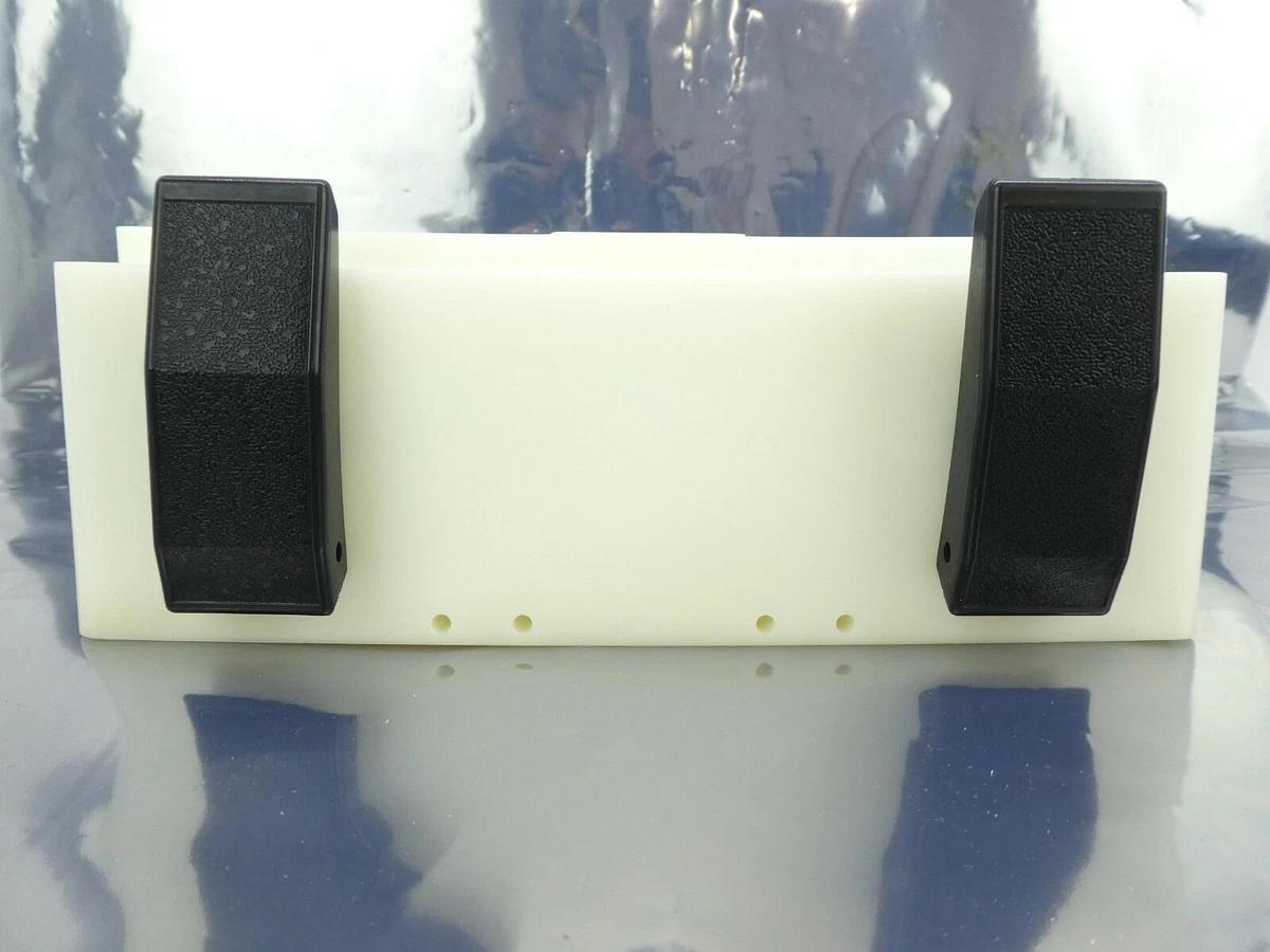 IRORI AC96-03-48 Cleaving Station Vacuum Chamber AccuCleave-96 New Surplus