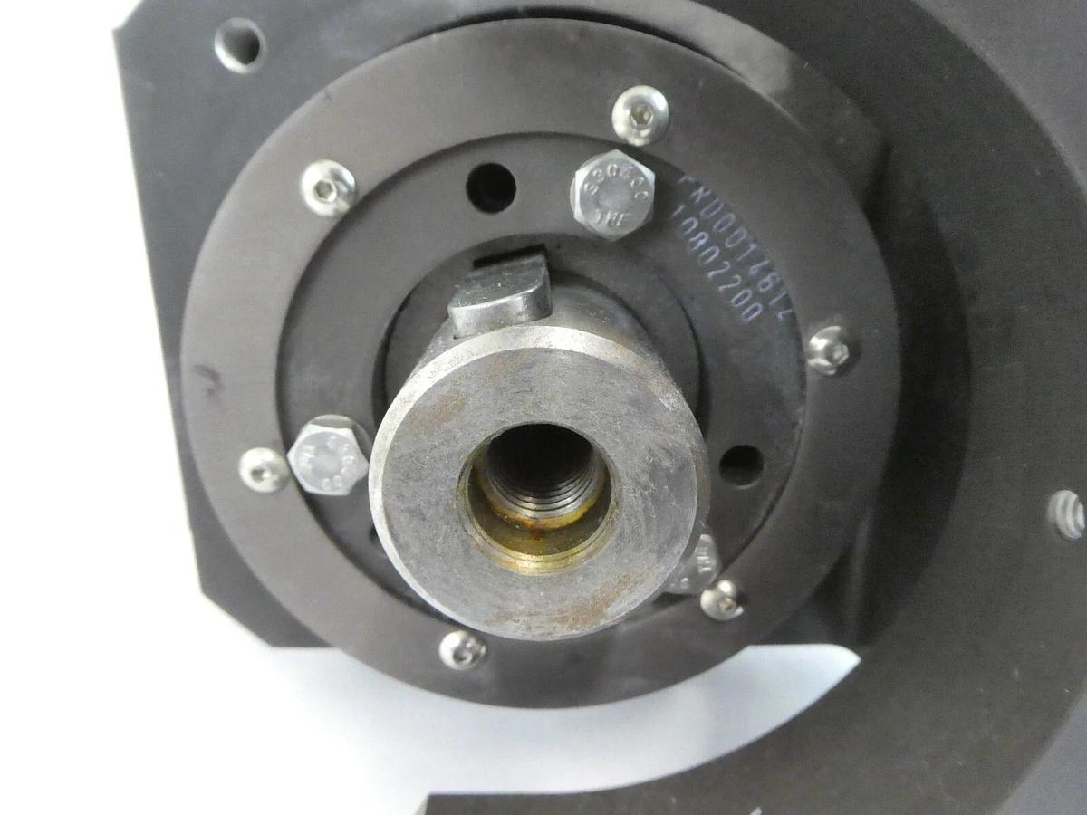 Used Yaskawa Electric SGMS-50A6AB AC Servo Motor Sigma II ST10SB-S50A6 AMAT Working