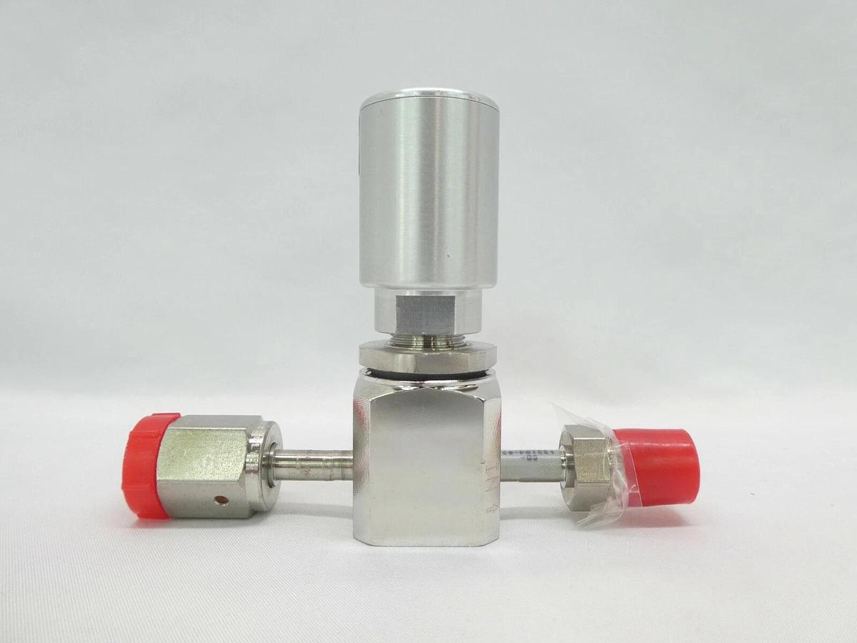 Parker Veriflo 06-05725 Diaphragm Valve 945AOPLPNCS5415 Novellus 60-132184-02