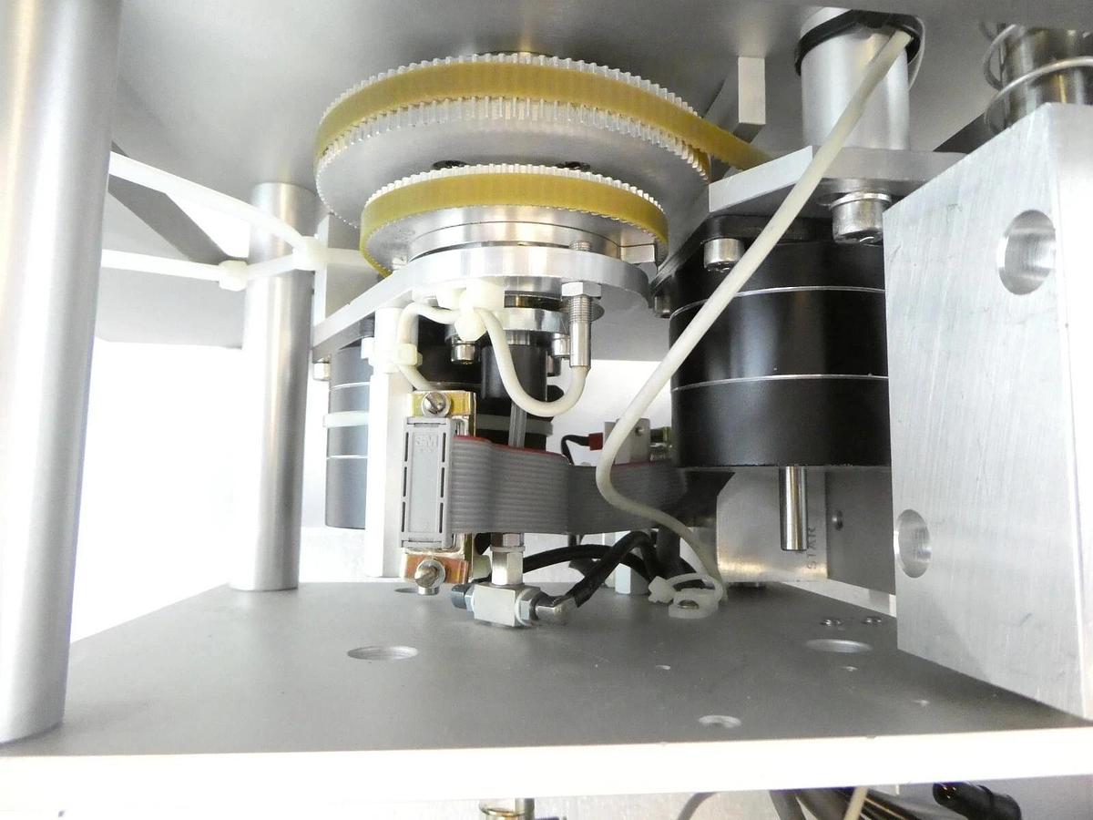 Used Industrial Robot Automation Dual 8" 200mm Wafer Transfer Robot Platform Spare