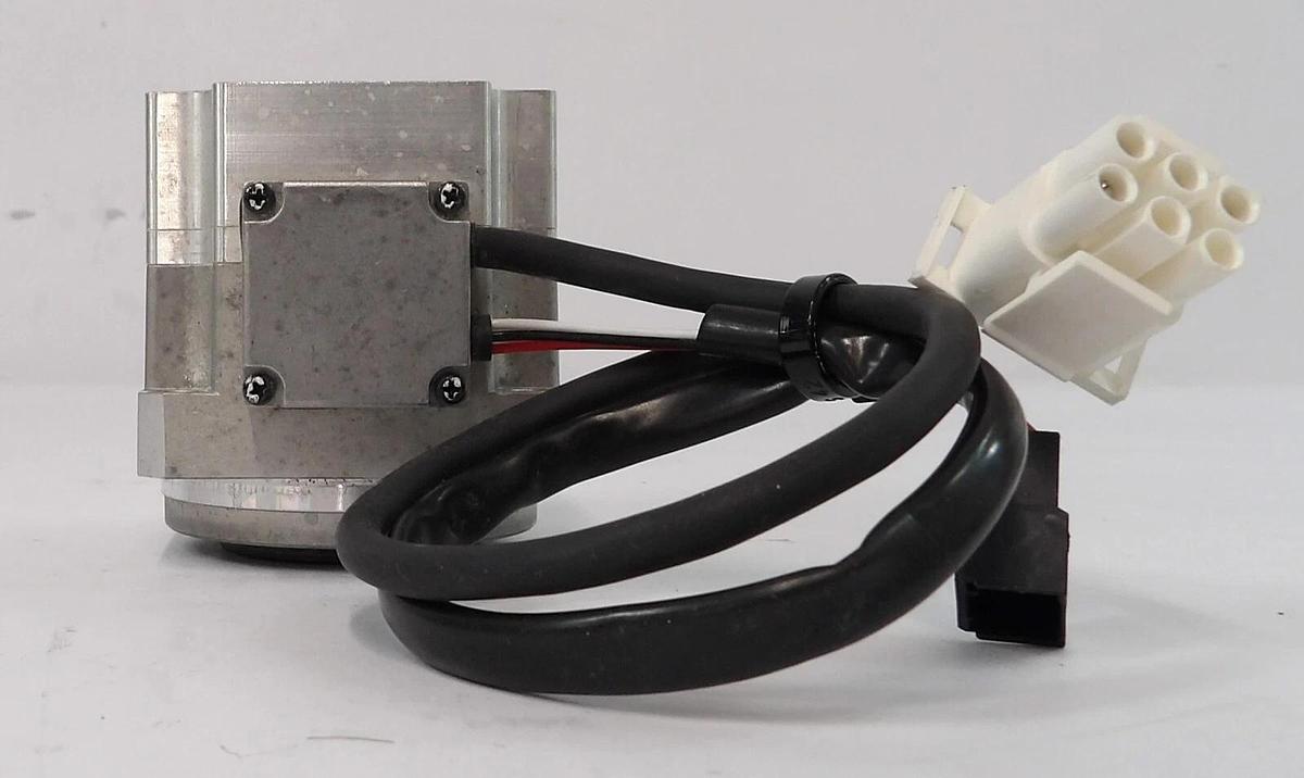 Used Harmonic Drive Systems 9800304568 Servo Actuator FHA-11C-100-12S17bG-C Working