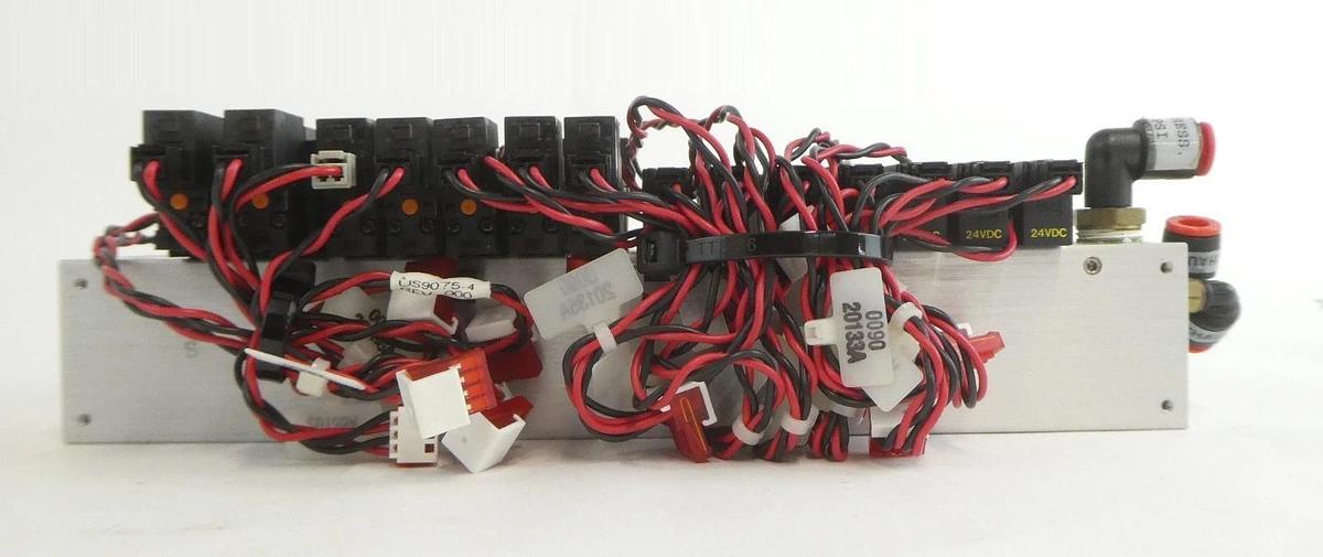 Used AMAT Applied Materials 0190-20124 19-Port Pneumatic Manifold Working Surplus