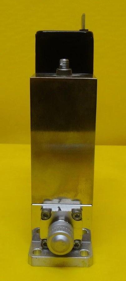 Used Unit Instruments 1260-100341 Mass Flow Controller MFC 200 SCCM CF4 Used Working
