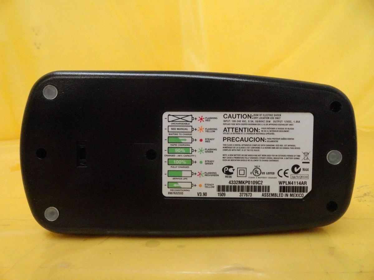 Motorola WPLN4111AR Impres Adaptive Charger V3.90 MOTWPLN4111AR New Surplus