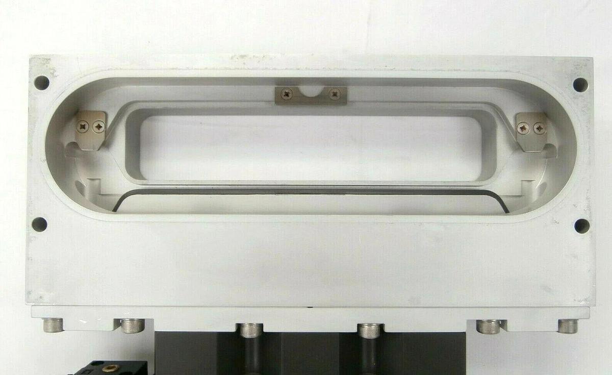 Used VAT MONOVAT Aluminium Wafer Transfer Valve 02010-BA44 02110-BA44 Unmarked Spare