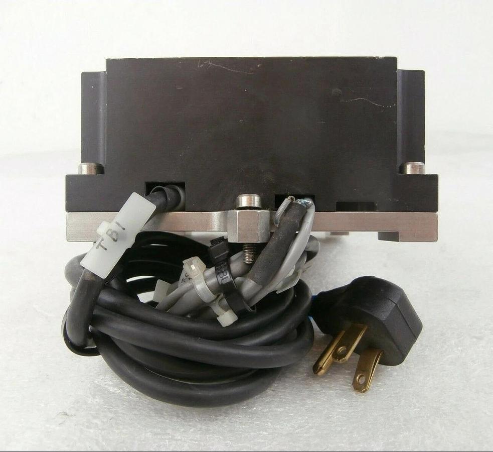 Used AMAT Applied Materials 0240-00598 A.C. Window Assembly Module P5000 Working