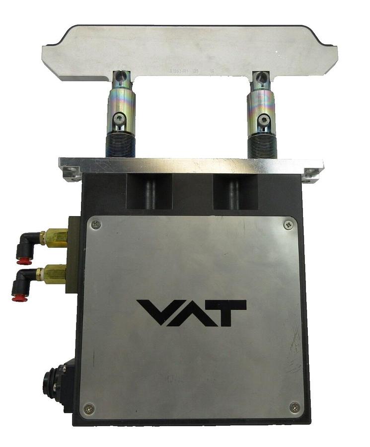 Used VAT F03-77932-12 Slit Valve Novellus Concept Two ALTUS Used Working