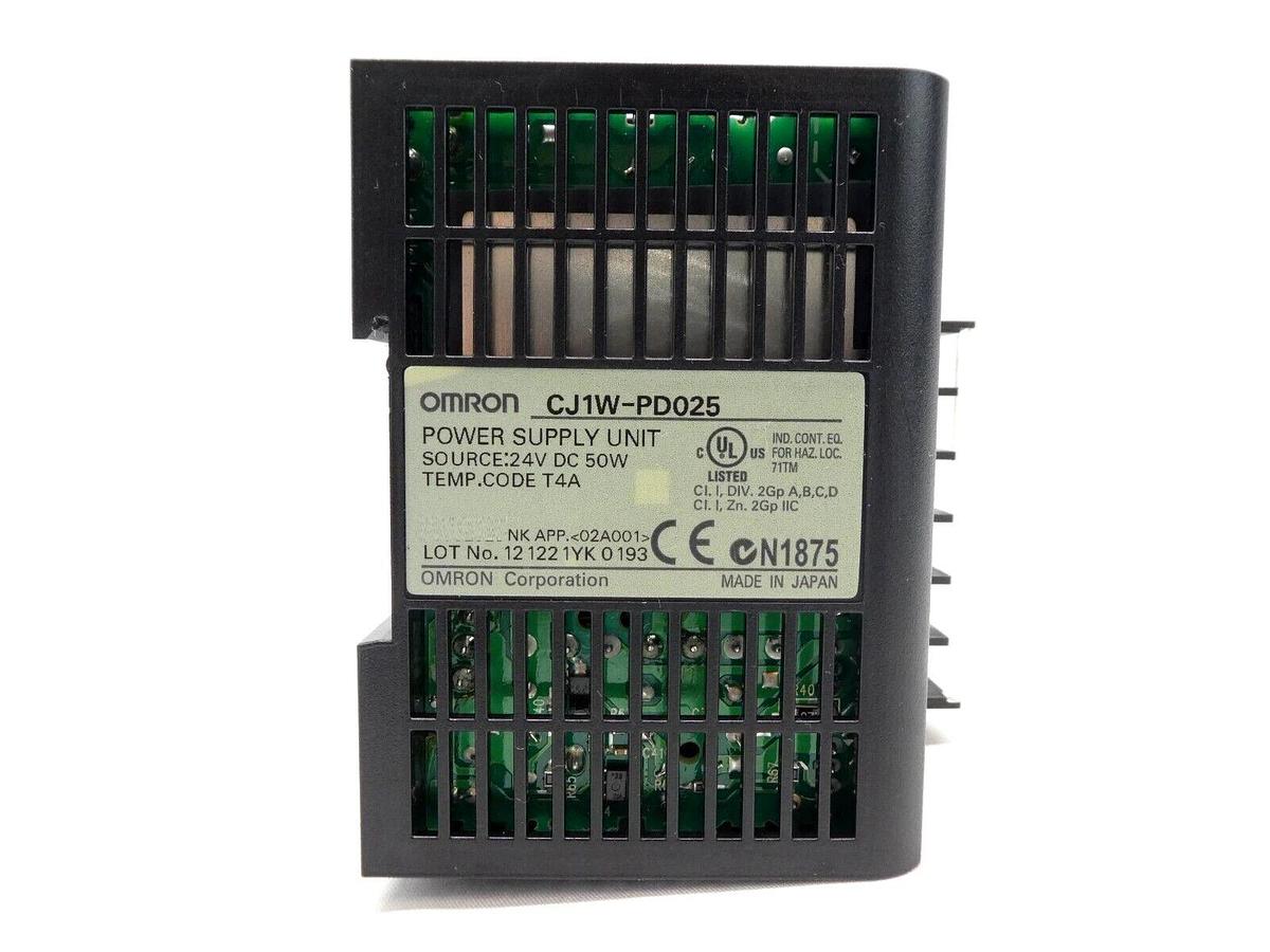 Used Omron SYSMAC Programmable Logic Controller PLC CJ2M-CPU33 CJ1W-PD025 CJ1W-ID211