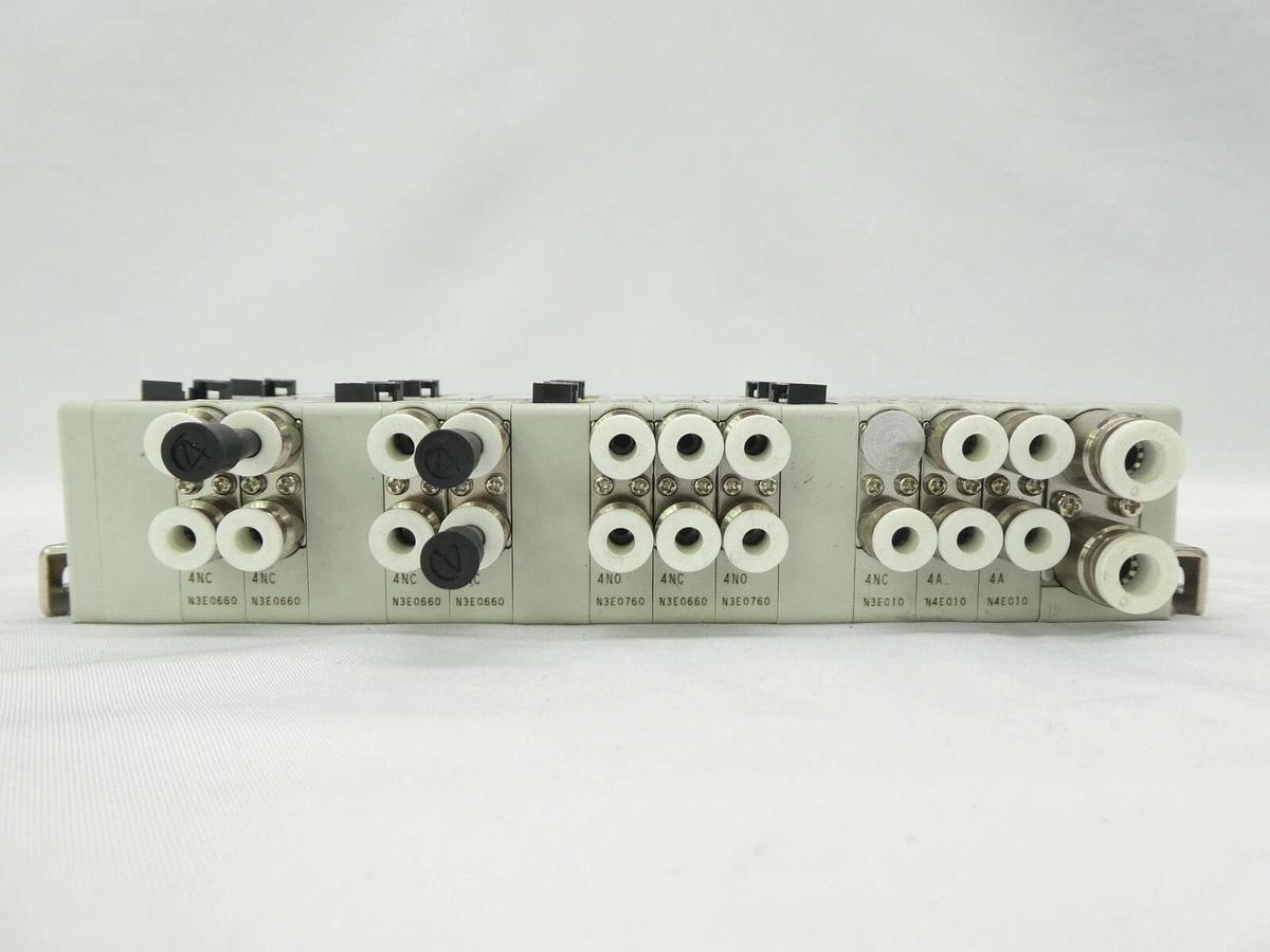 Used CKD N4E0 Series 10-Port Pneumatic Manifold N4E0-ER N4E0-TM1B N4E0-EL Working