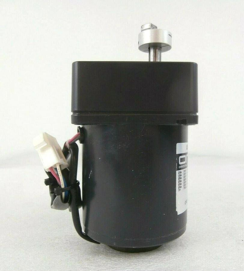 Used Oriental Motor USM425-402W Speed Control Motor with Gear Head 4GN7.5K Working