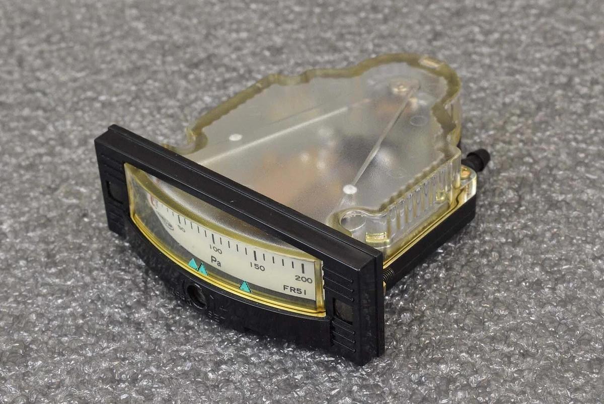 Used Manostar FR51 Pressure Guage
