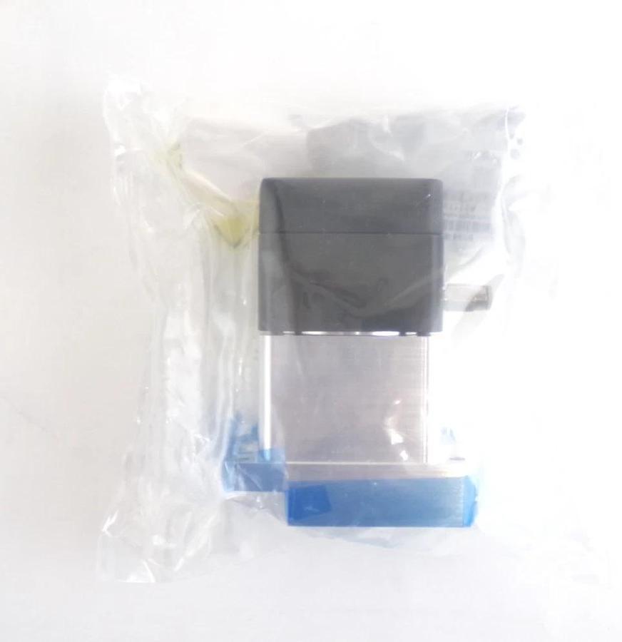 VAT 24428-XA11-BJM1 Vacuum Angle Valve AMAT 0195-03231 Reseller Lot of 3 New