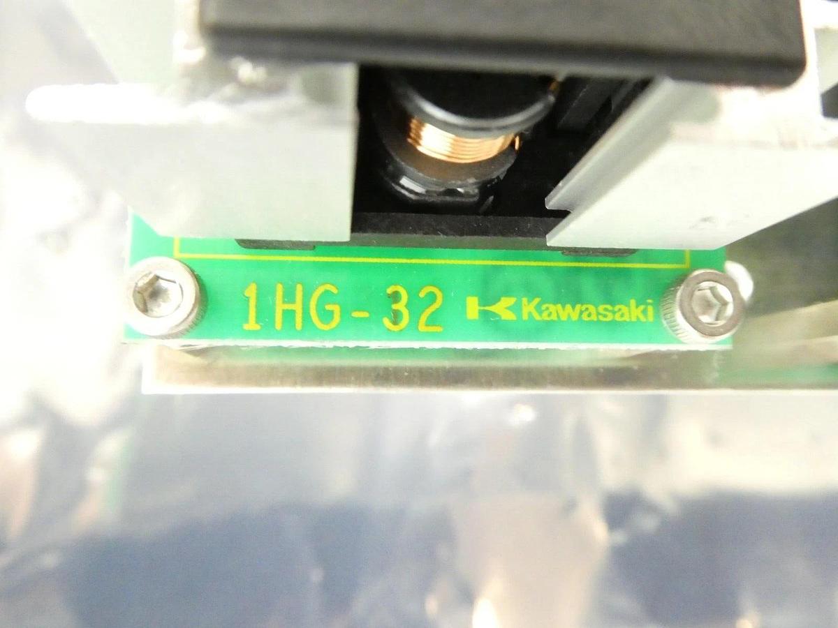 Used Kawasaki Robot Automation Assembly 50999-1895R01 1HG-32 Nikon NSR-S205C Working