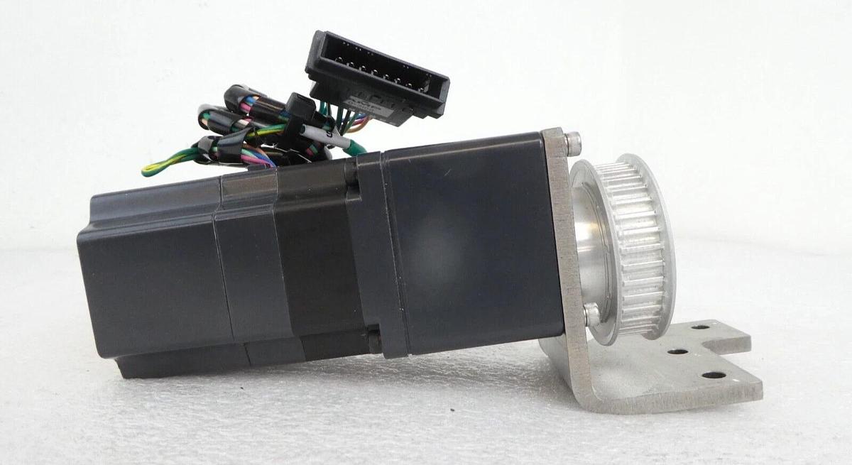Used Oriental Motor A5653-9215KTGM 5-Phase Stepping Motor VEXTA Lot of 3 Working