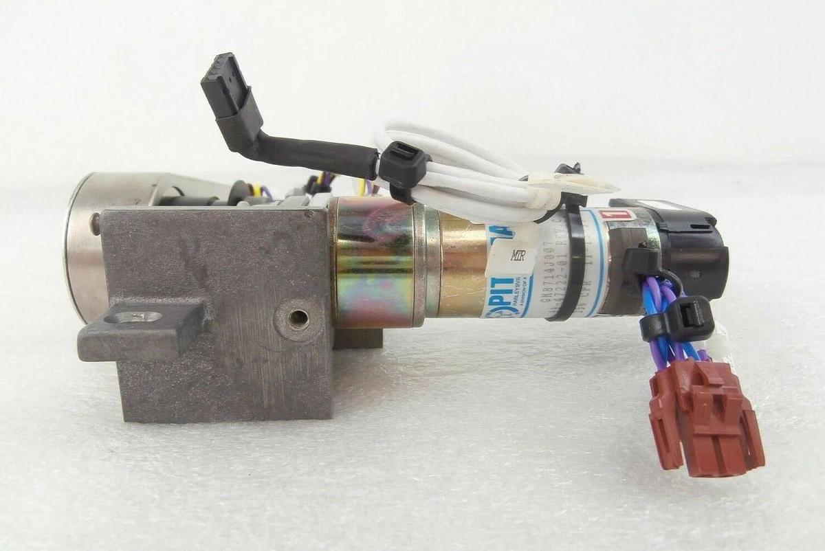 Used SVG Silicon Valley Group 99-38154-01 Wafer Shuttle Robot Arm No Effector Working