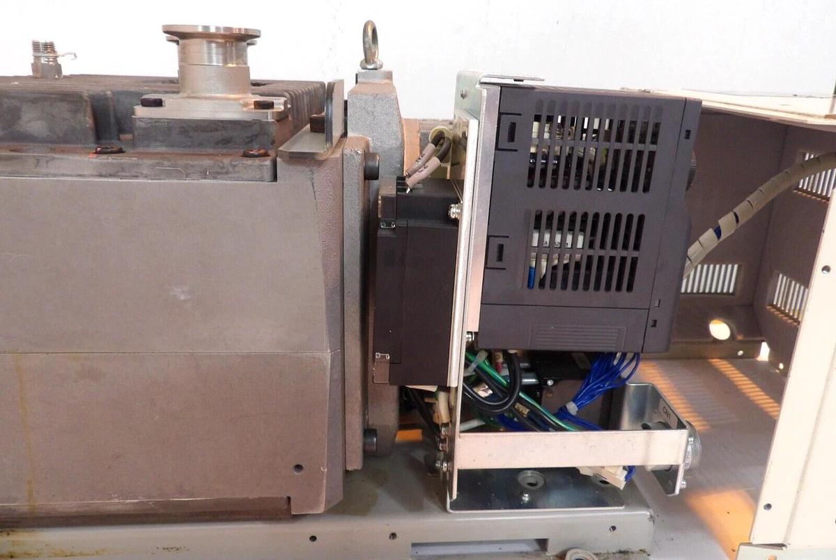 Used Kashiyama NeoDry36CU-001B Vacuum Pump NeoDry36C Novellus R27-402502-00 As-Is