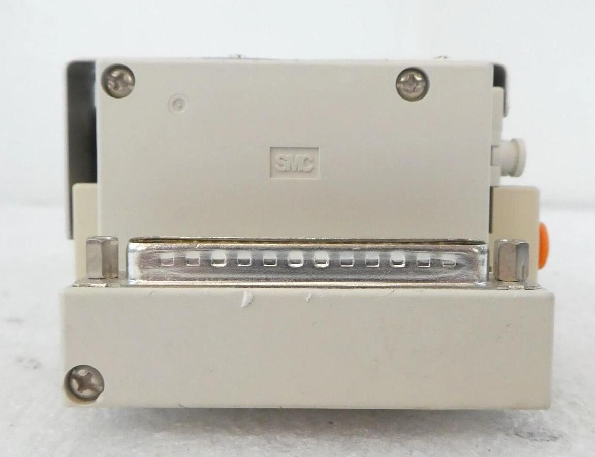 Used SMC SS5V1-1-10FD-X263 14-Port Pneumatic Manifold SV1A00 SV1B00 AMAT Working