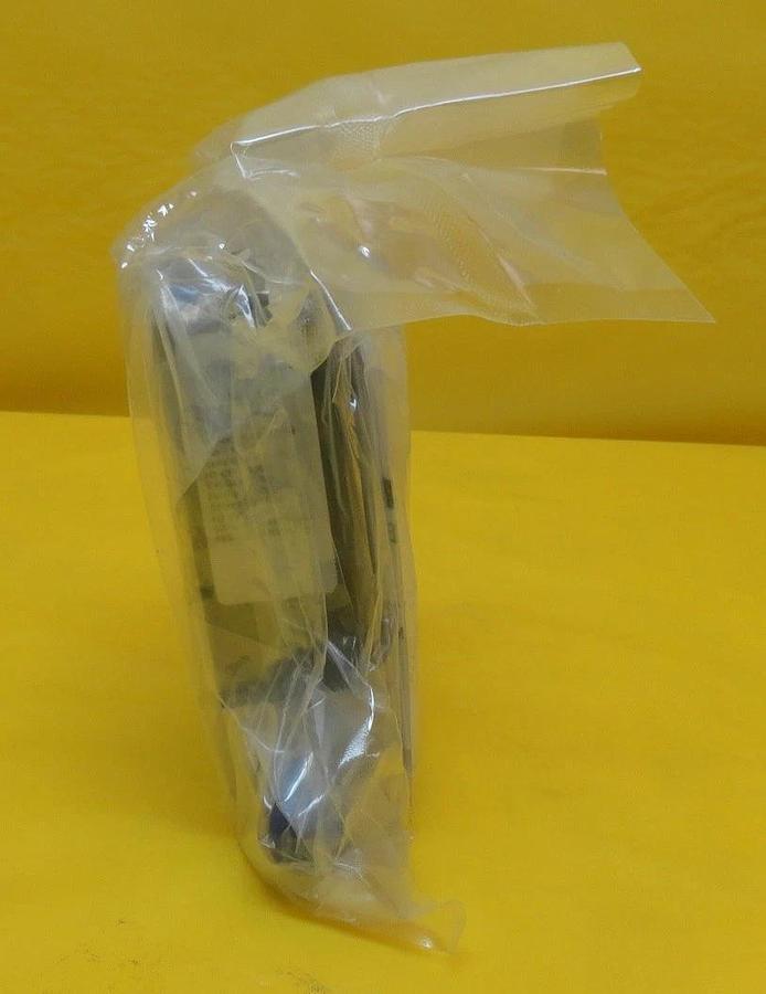 Used Aera FC-7800 Mass Flow Controller MFC 54-123806A64 5 SLM HCl New