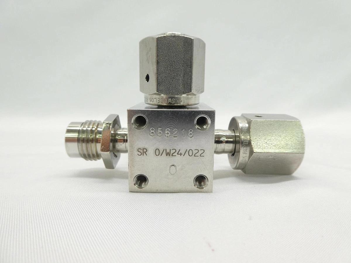 Used Qualiflow 2x10-9atm.cm3/Sec 3-Way Pneumatic Valve F HF Series Lot of 3 Working