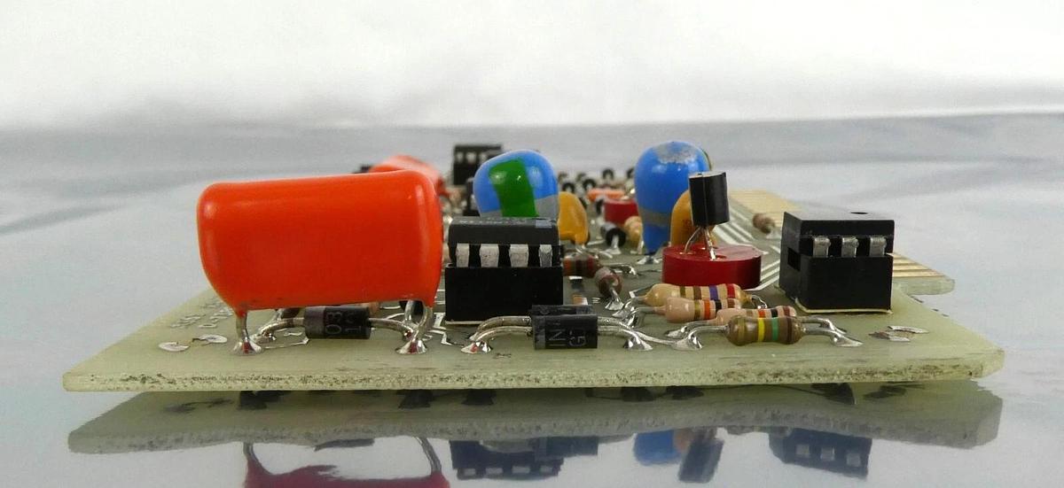 Used Varian VSEA D7389002 Floodgun Controller PCB Card D-F9953002 Spare