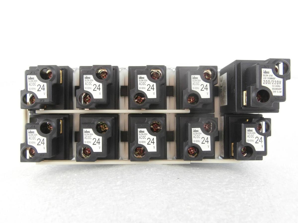 Used Idec SLC30N Annunciator Panel Display SLDN-30H SLDN-3TH TEL Lithius Working