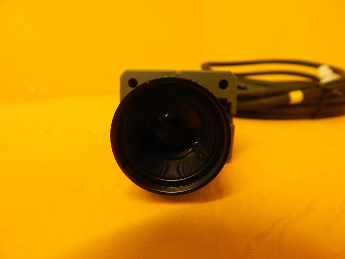 Used Omron V400-F050 2D Code Reader Camera 25mm TV Lens with Cable Used Working