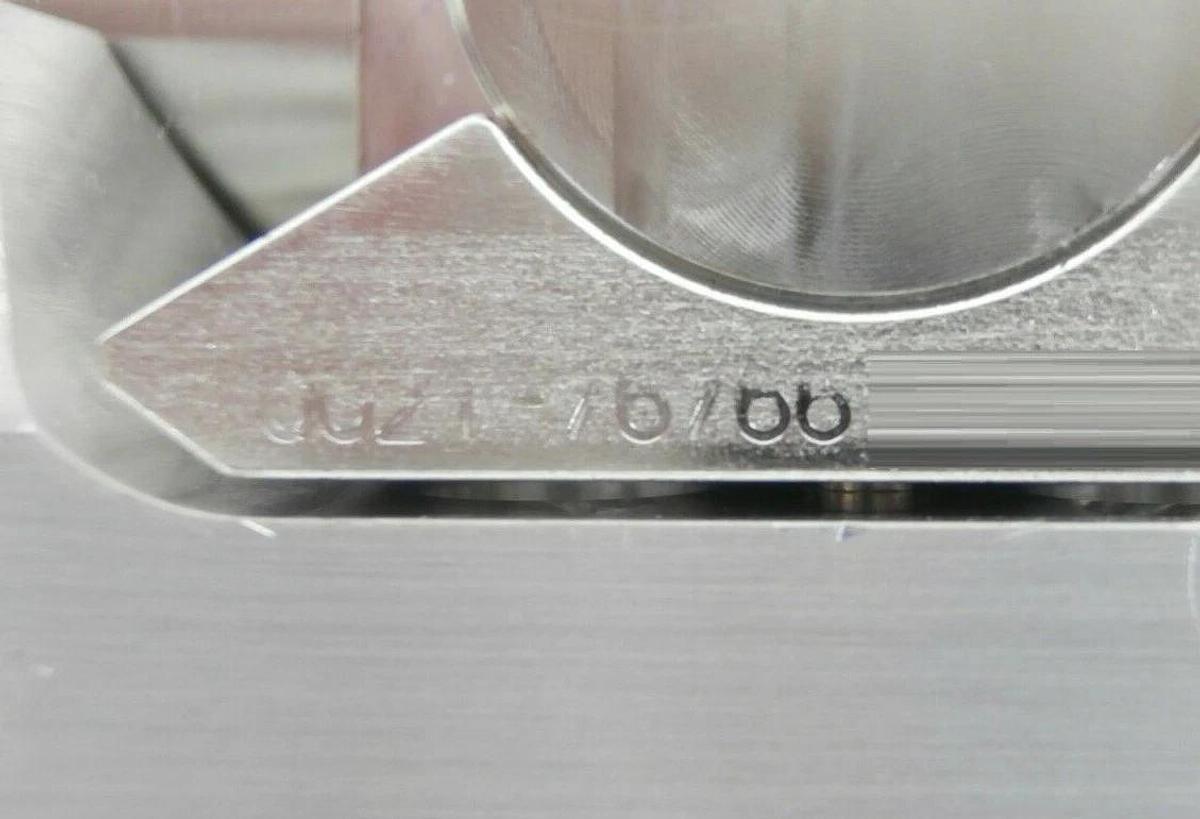 Used AMAT Applied Materials Slit Valve Door Assembly 0021-70063 300mm Centura Ultima