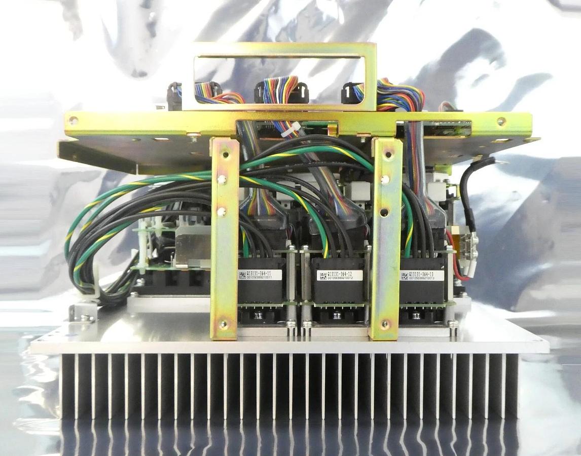 Used Yaskawa Electric CACR-UP60AAB Motoman Robot Controller Assembly Working