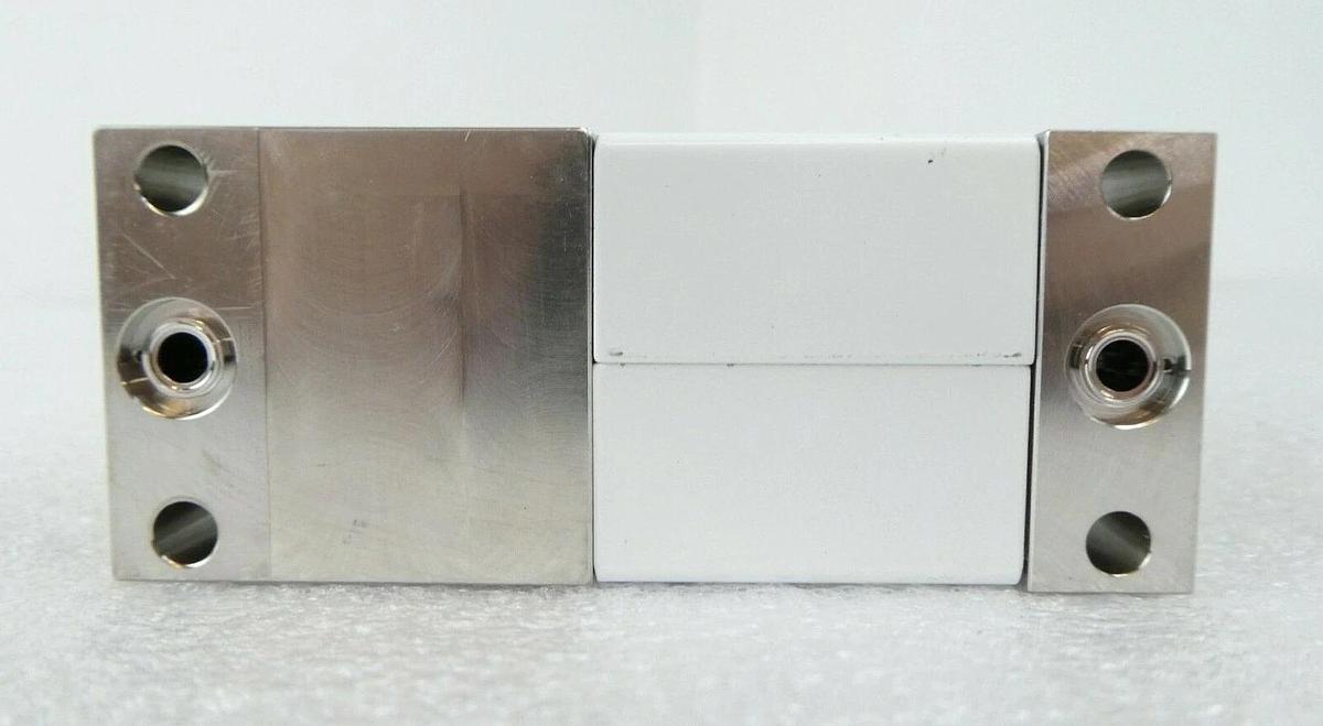Used Fujikin FCSP7002-4WS1-F260-A3 Flow Control System P7000 TEL Tokyo Electron Spare