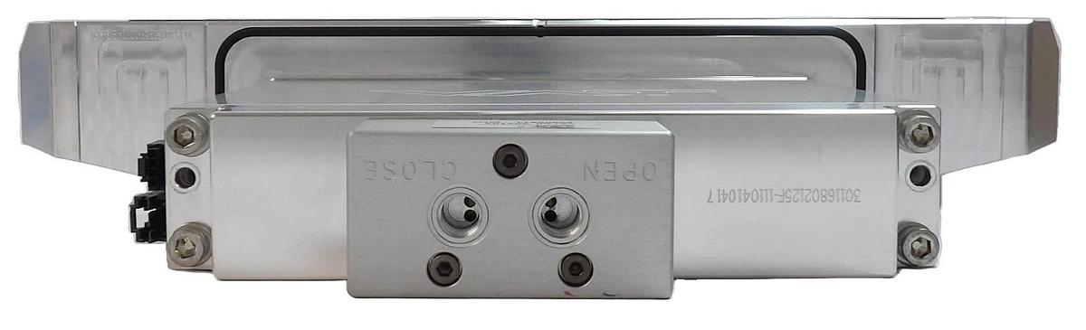 VAT 0340X-CA24-BXB1 300mm Pneumatic Chamber Slit Valve New Surplus