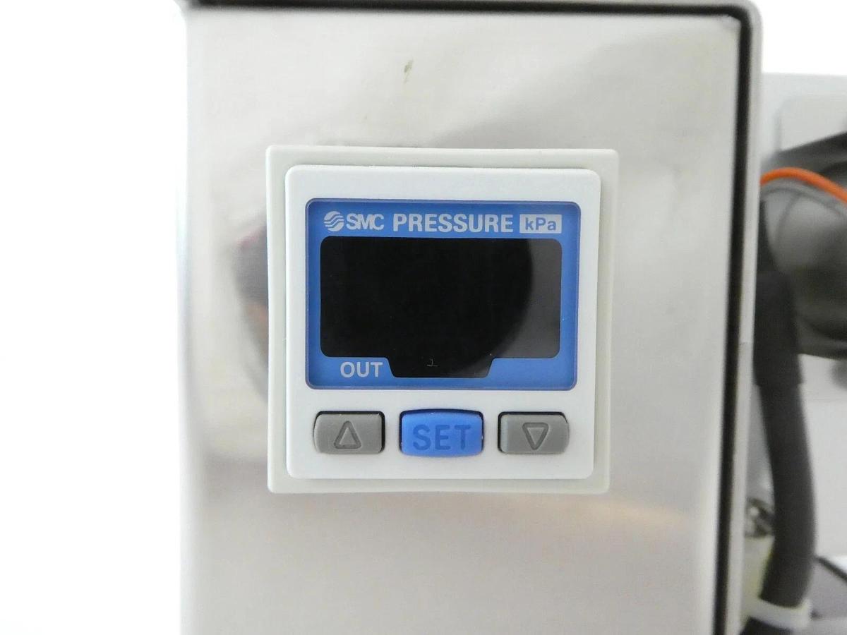 Used Yaskawa Electric XU-ACP4860 300mm Wafer Prealigner AMAT 0190-14752 Working
